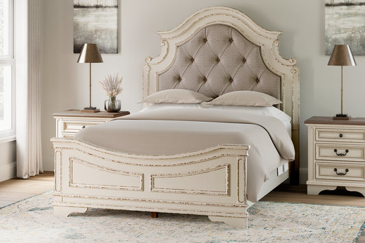 Realyn Upholstered Panel Bed