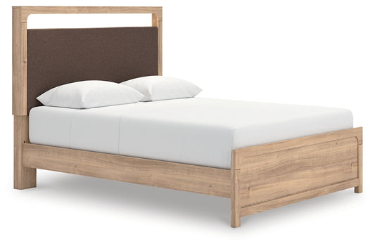 Kinlanni Queen Upholstered Platform Bed